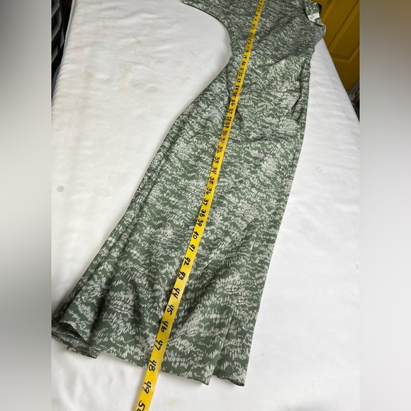 ENTRO Moss green and white abstract print kimono style midi dress size M. - Picture 14 of 14